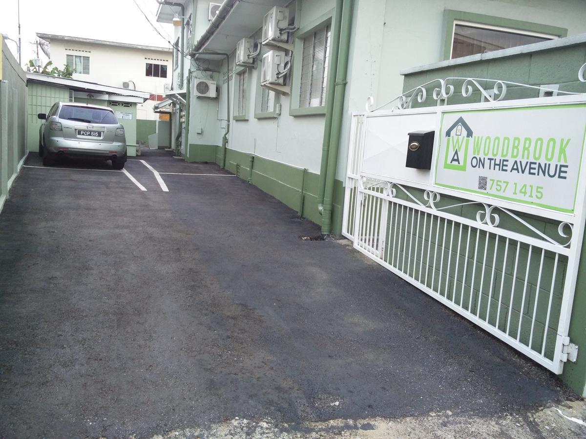 伍德布鲁克大道酒店 Port of Spain 外观 照片